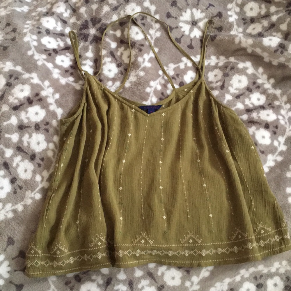 Comfortable and flowy crop top